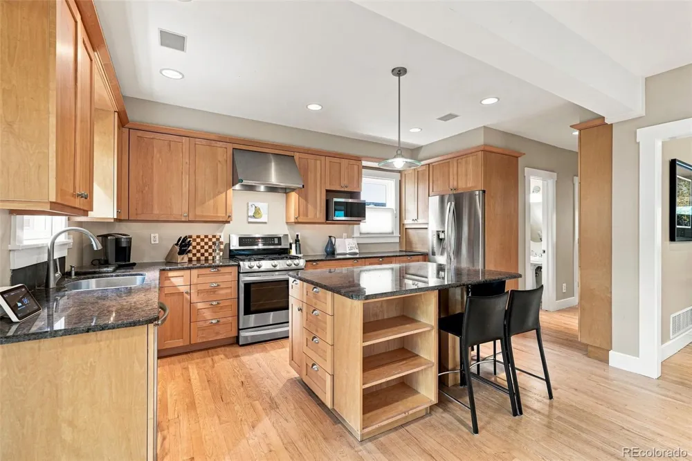 2041 Grape Street Denver, CO 80207