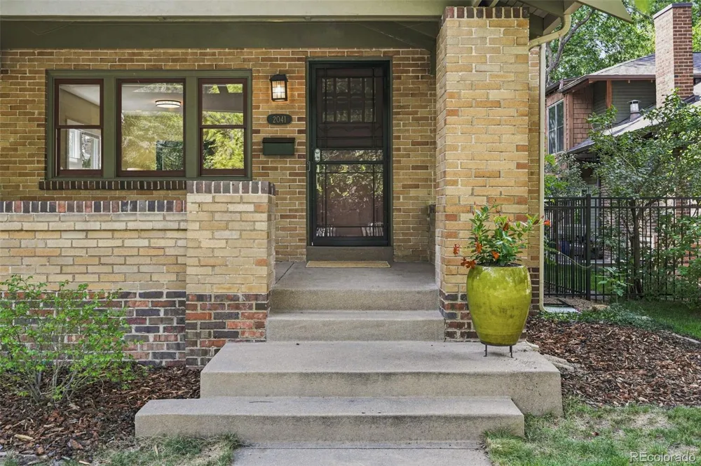 2041 Grape Street Denver, CO 80207