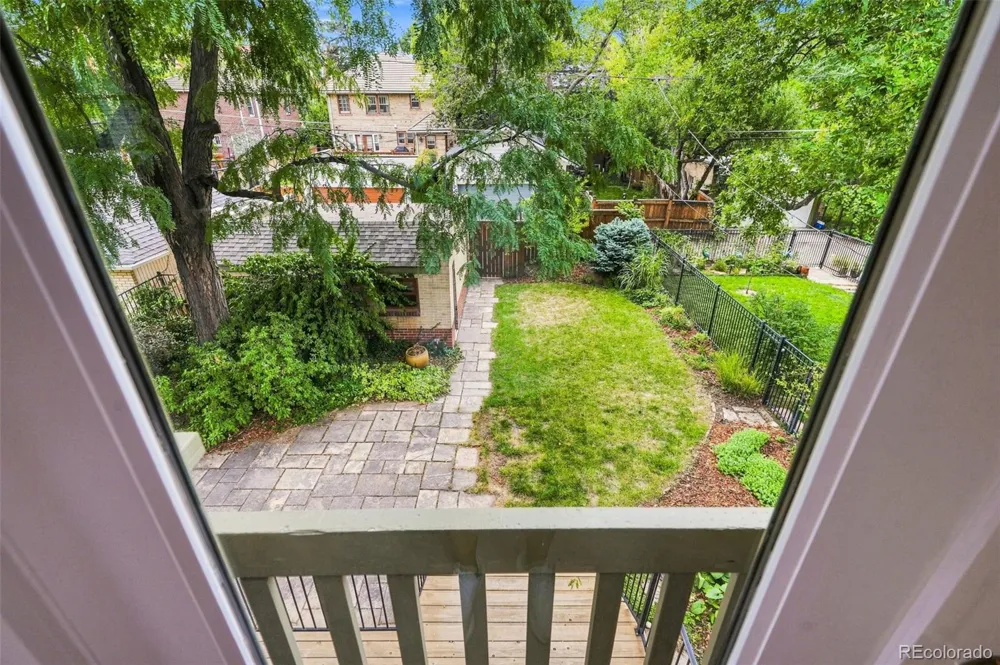 2041 Grape Street Denver, CO 80207