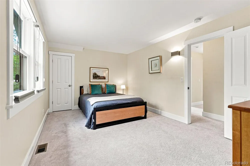 2041 Grape Street Denver, CO 80207