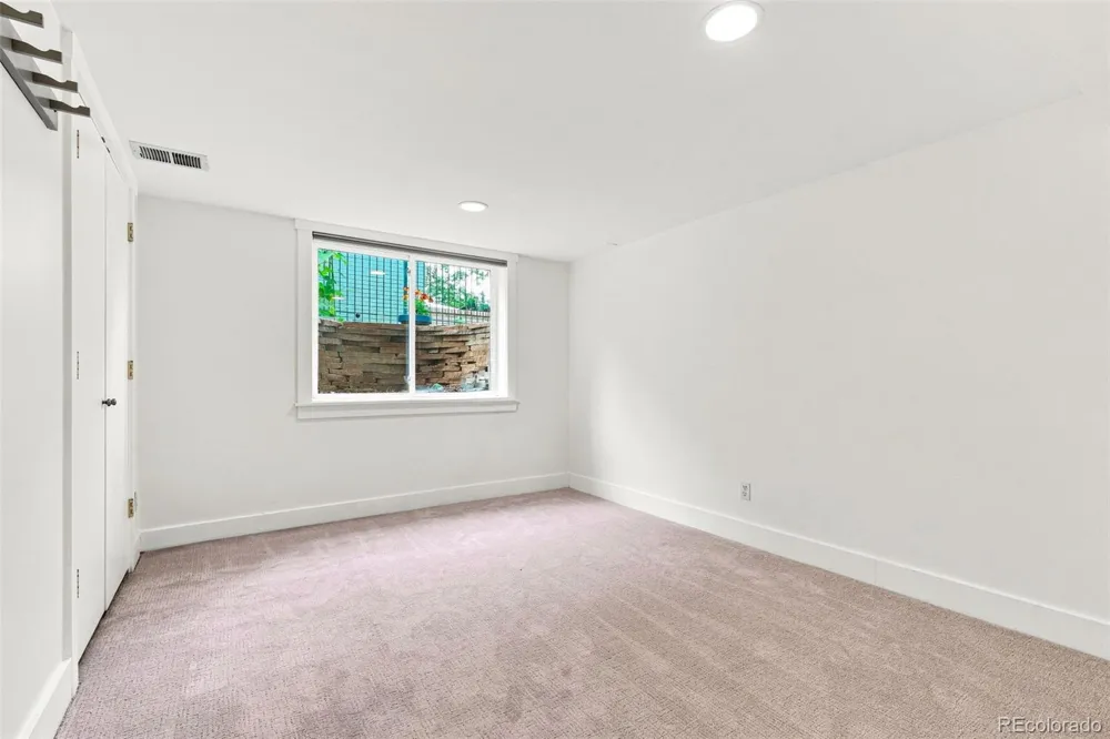 2041 Grape Street Denver, CO 80207