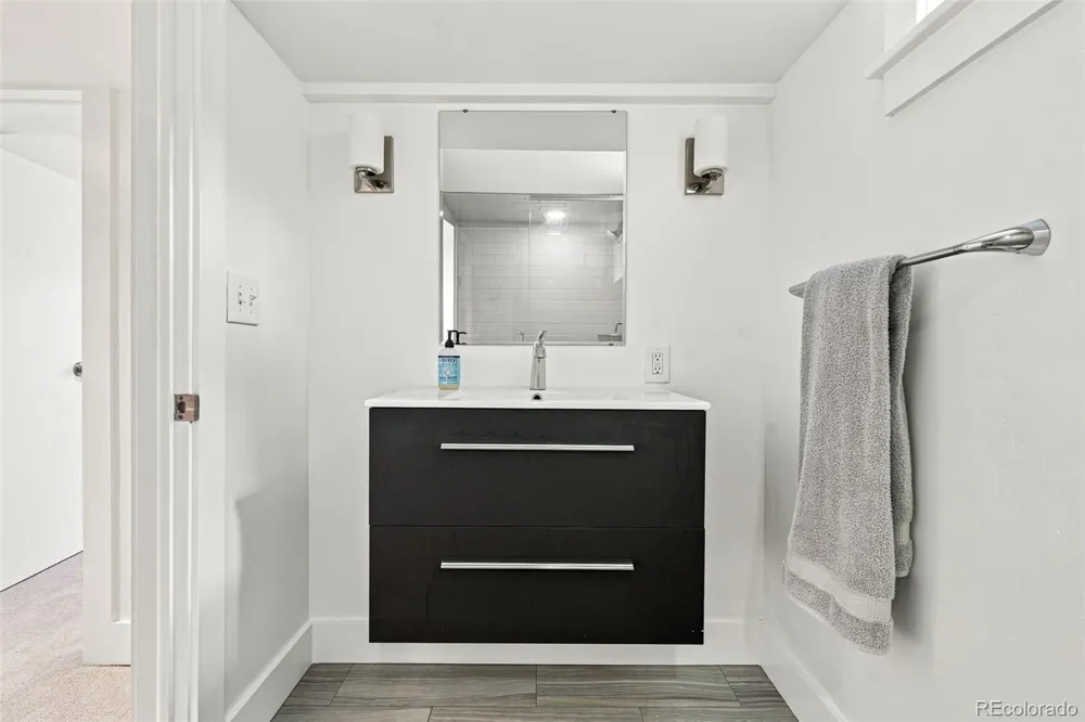 2041 Grape Street Denver, CO 80207