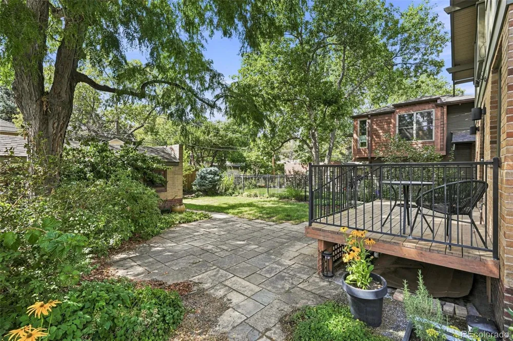 2041 Grape Street Denver, CO 80207