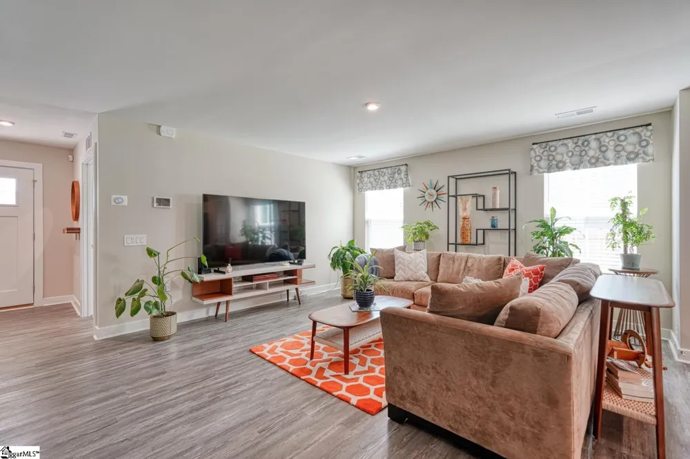 1038 Hunter Green Lane Spartanburg, SC 29302