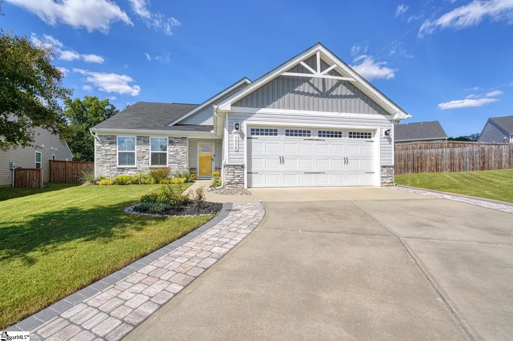 1038 Hunter Green Lane Spartanburg, SC 29302