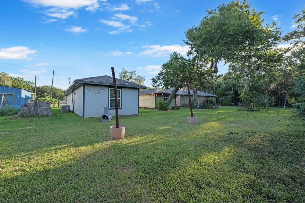 2908 County Road 510a Brazoria, TX 77422