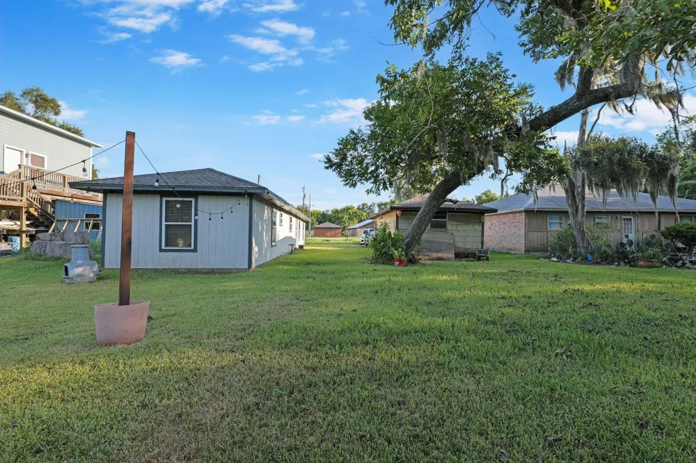 2908 County Road 510a Brazoria, TX 77422