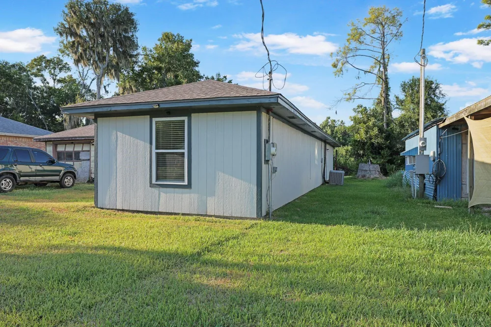 2908 County Road 510a Brazoria, TX 77422