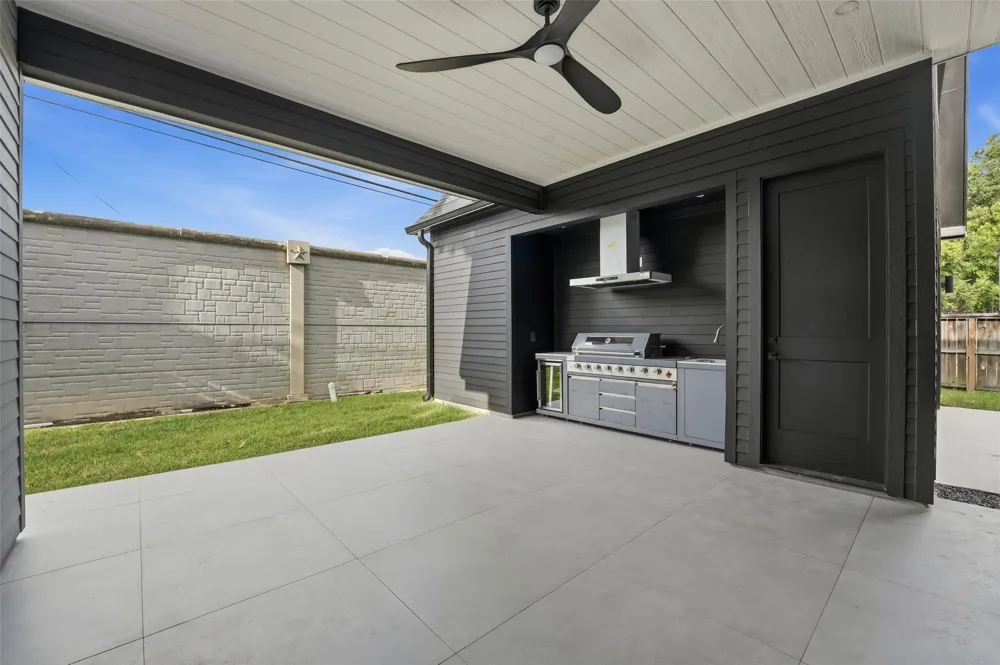 519 W 30th Street Houston, TX 77018