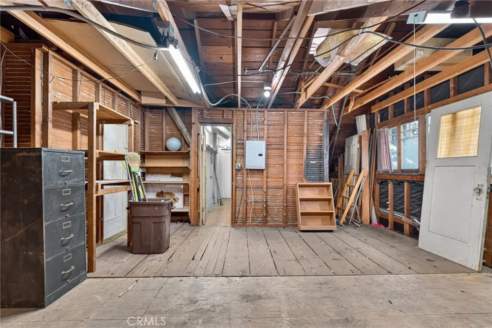 119 S Adams Glendale, CA 91205