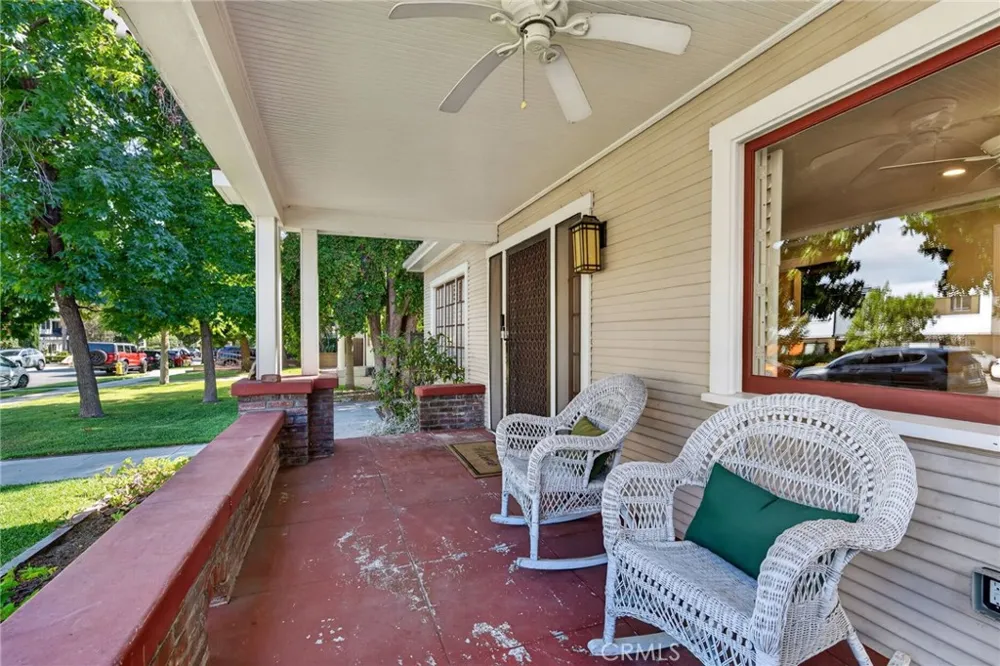 119 S Adams Glendale, CA 91205