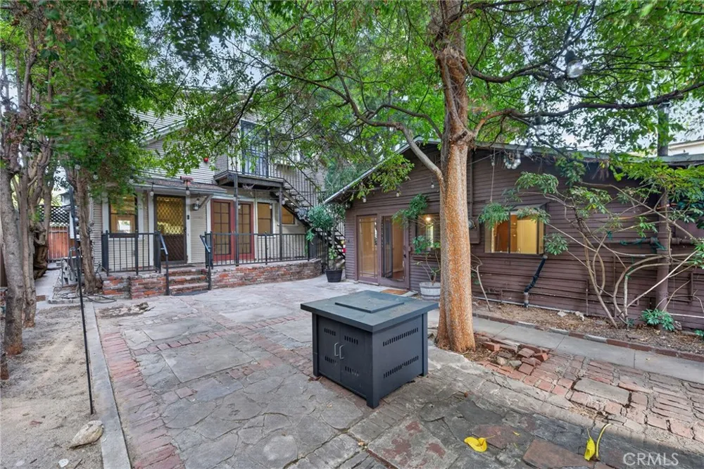 119 S Adams Glendale, CA 91205