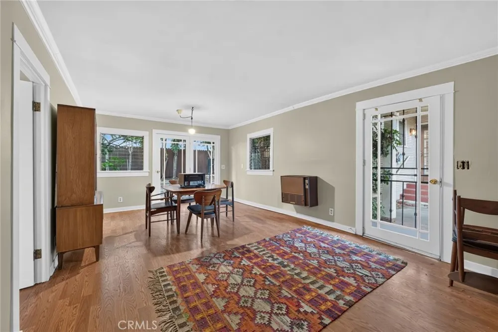 119 S Adams Glendale, CA 91205