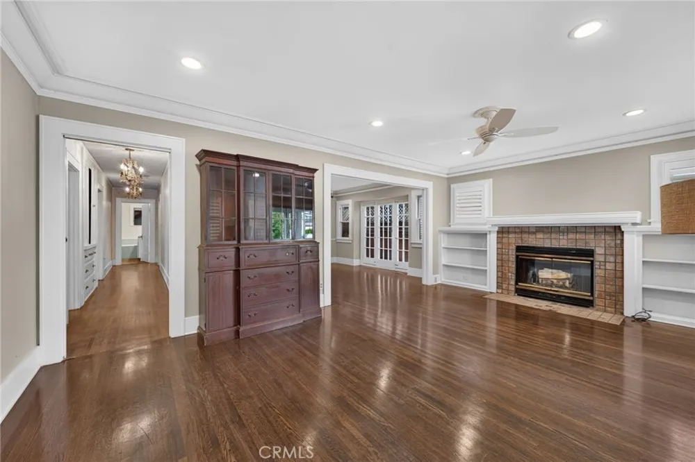 119 S Adams Glendale, CA 91205