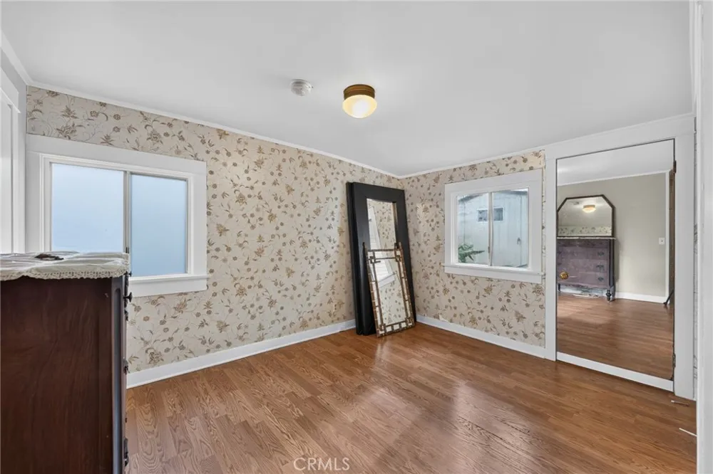 119 S Adams Glendale, CA 91205