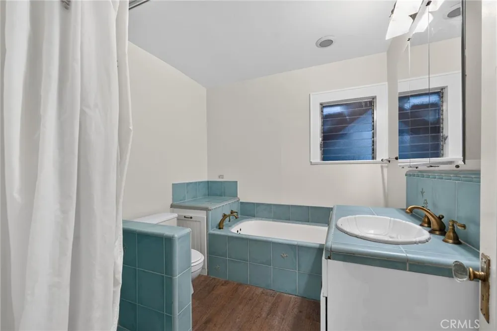 119 S Adams Glendale, CA 91205