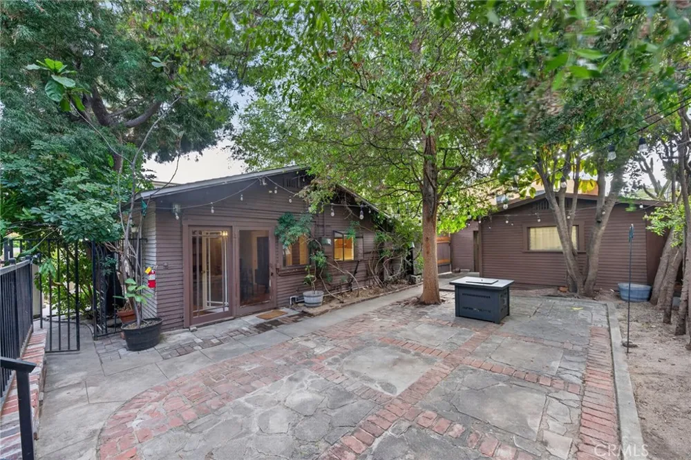 119 S Adams Glendale, CA 91205