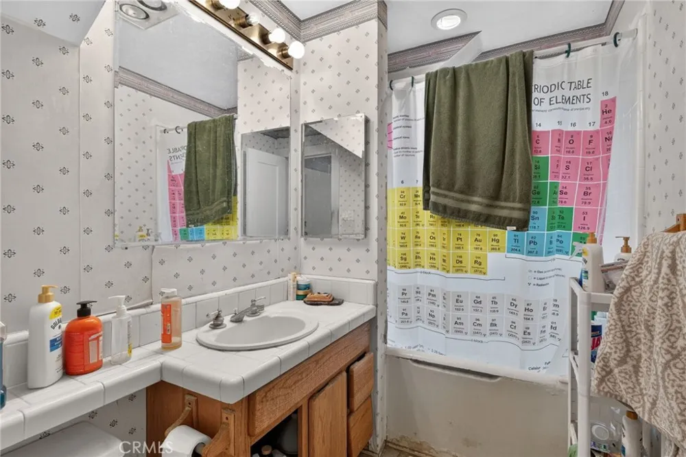 119 S Adams Glendale, CA 91205