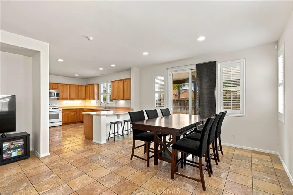 3985 Barbury Palms Way Perris, CA 92571