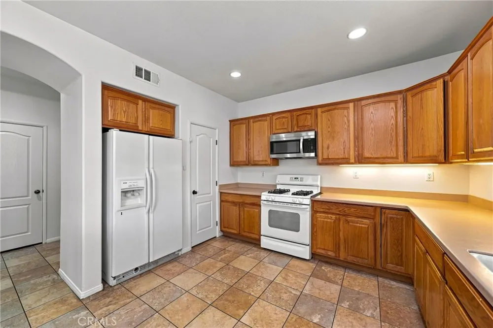 3985 Barbury Palms Way Perris, CA 92571