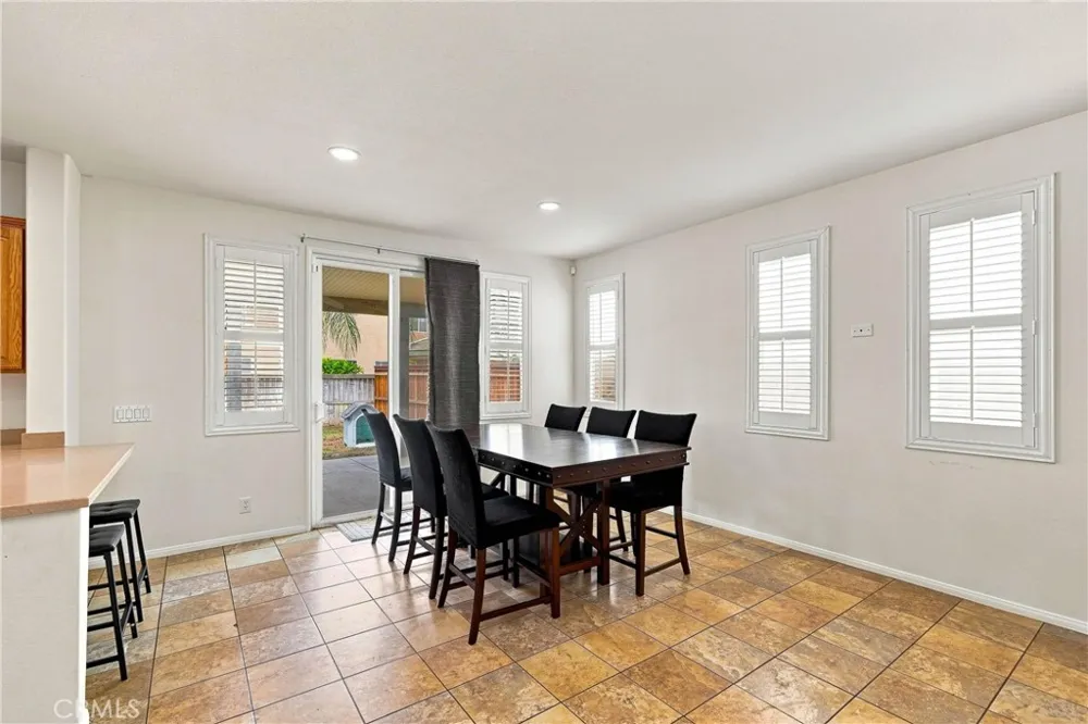 3985 Barbury Palms Way Perris, CA 92571