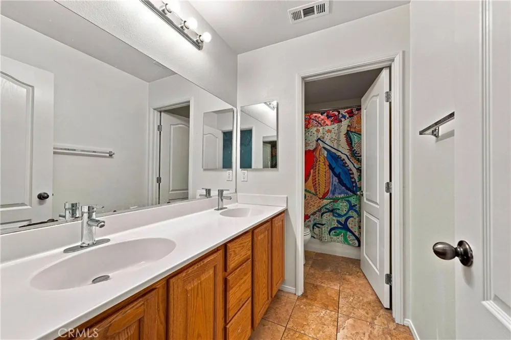 3985 Barbury Palms Way Perris, CA 92571