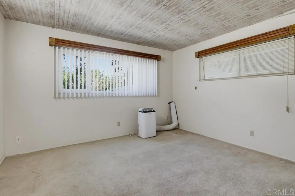 12435 Rockcrest Road Lakeside, CA 92040