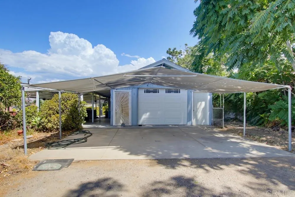 12435 Rockcrest Road Lakeside, CA 92040