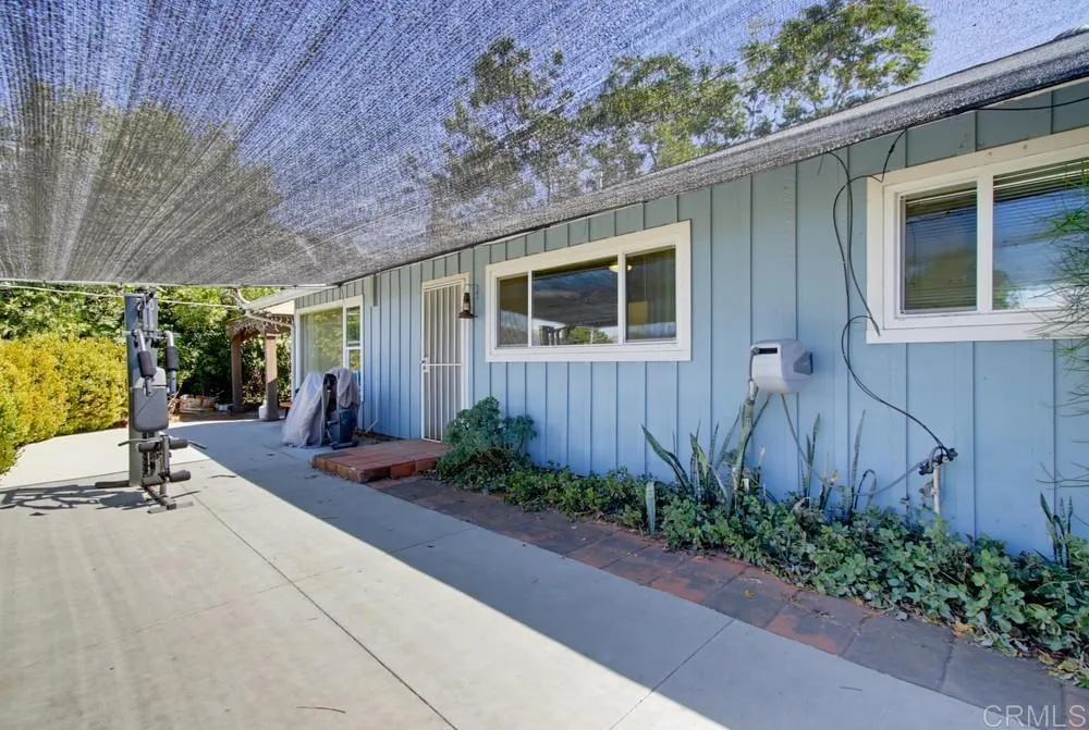 12435 Rockcrest Road Lakeside, CA 92040