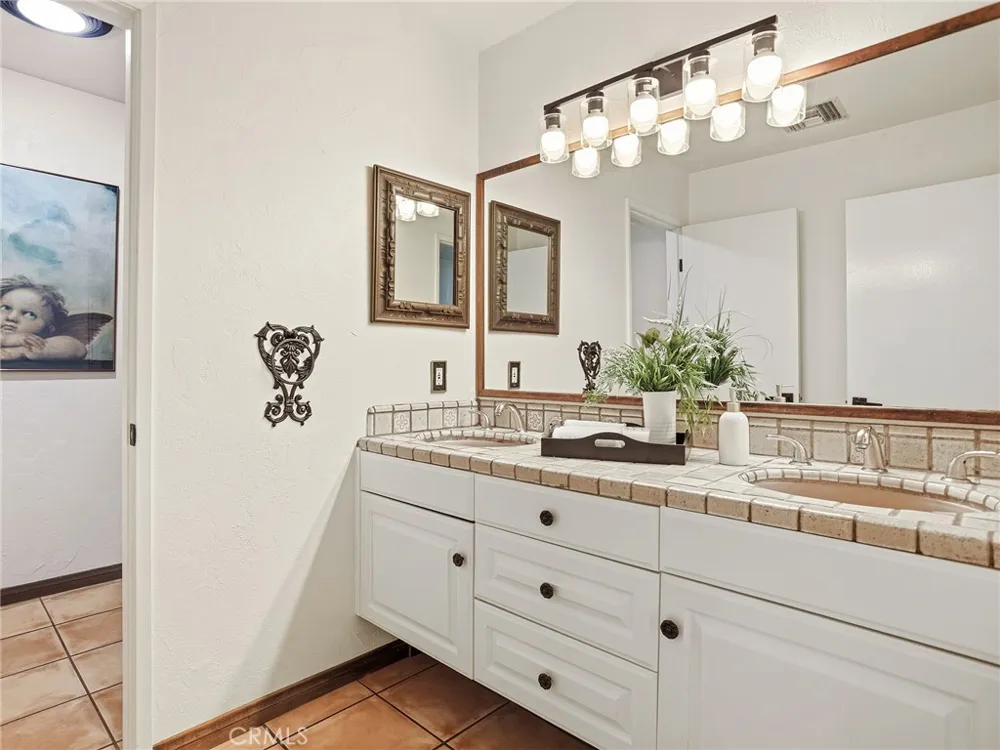 3400 Brace Canyon Road Burbank, CA 91504