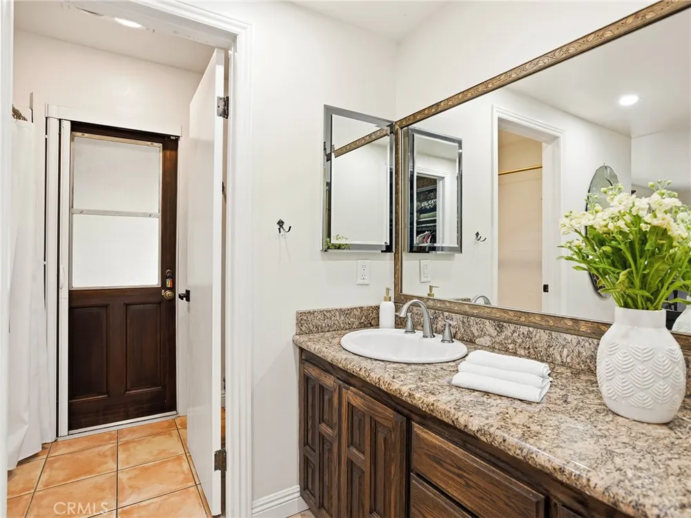 3400 Brace Canyon Road Burbank, CA 91504