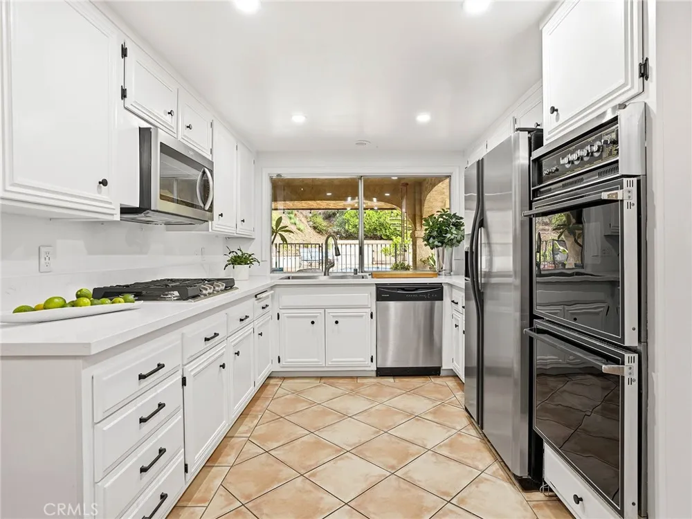 3400 Brace Canyon Road Burbank, CA 91504