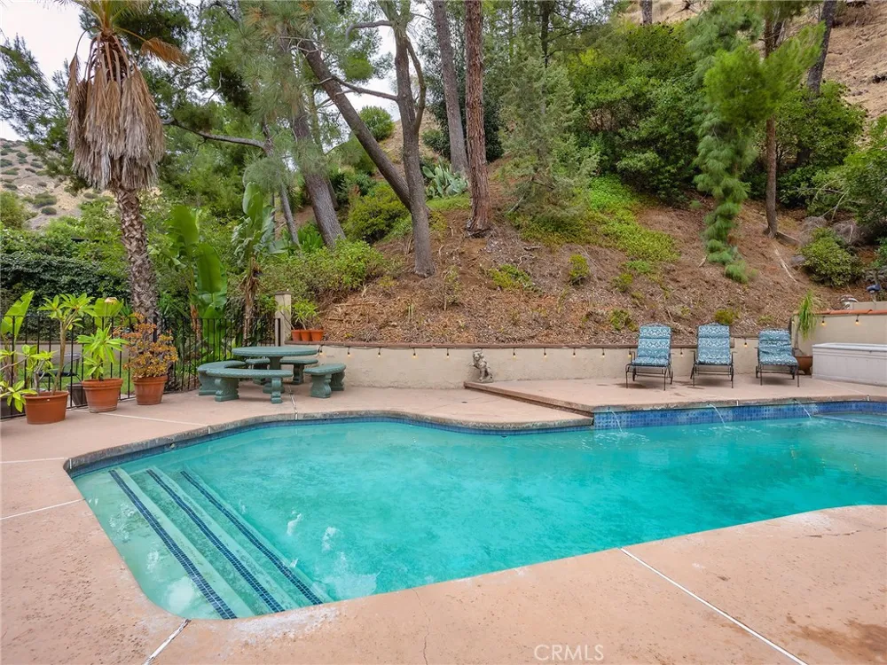 3400 Brace Canyon Road Burbank, CA 91504