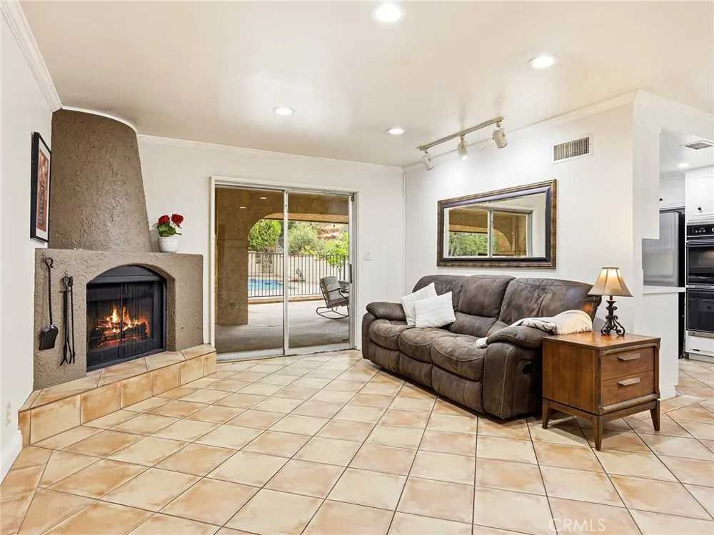 3400 Brace Canyon Road Burbank, CA 91504