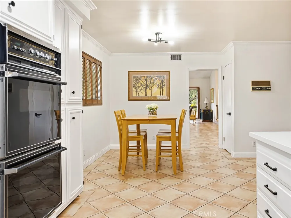 3400 Brace Canyon Road Burbank, CA 91504