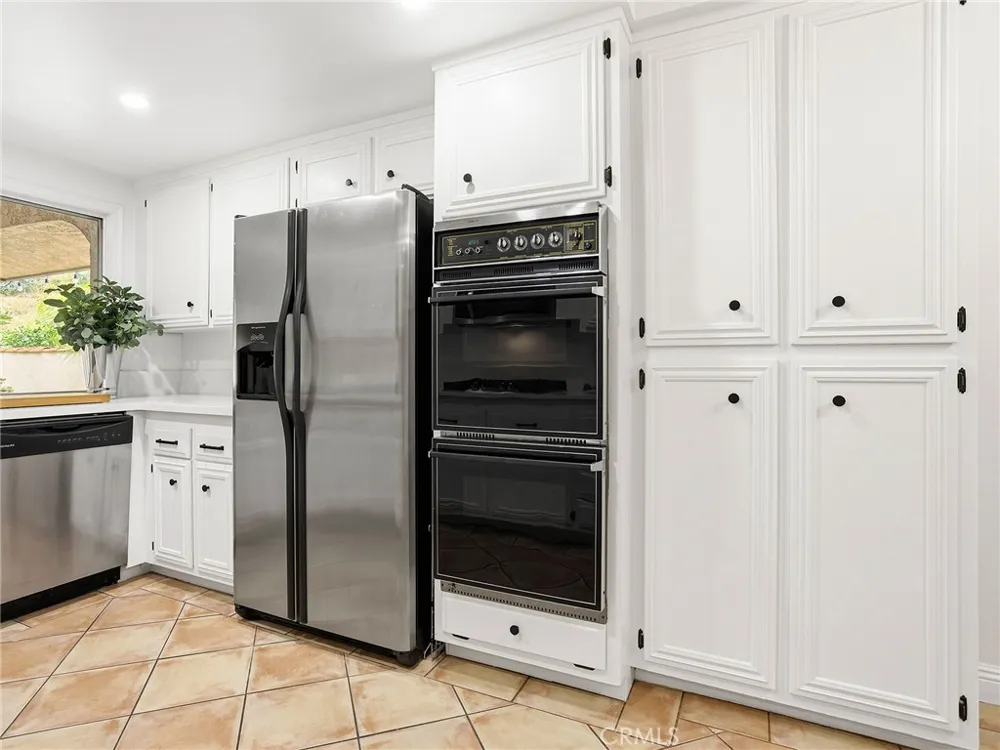 3400 Brace Canyon Road Burbank, CA 91504