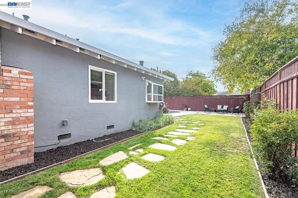 217 Elvira St Livermore, CA 94550