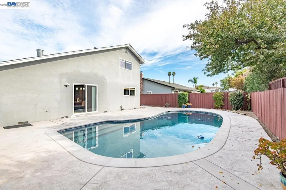 217 Elvira St Livermore, CA 94550