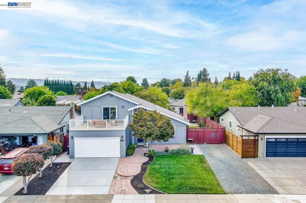 217 Elvira St Livermore, CA 94550