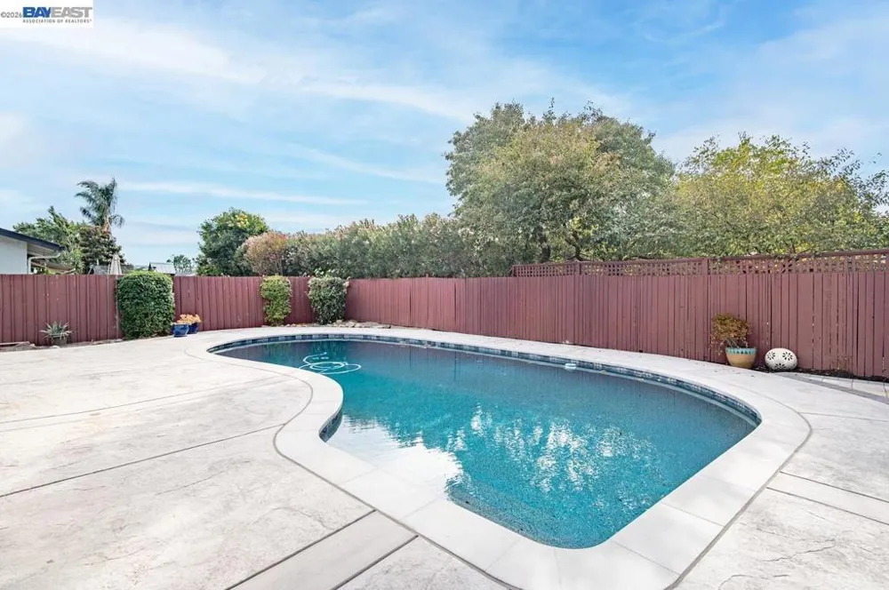 217 Elvira St Livermore, CA 94550