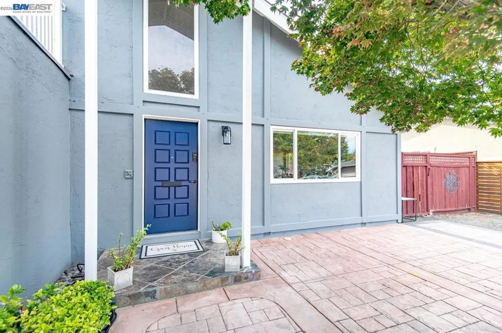 217 Elvira St Livermore, CA 94550