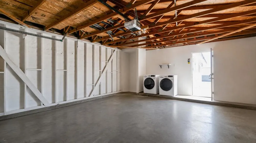 66199 Avenida Suenos Desert Hot Springs, CA 92240