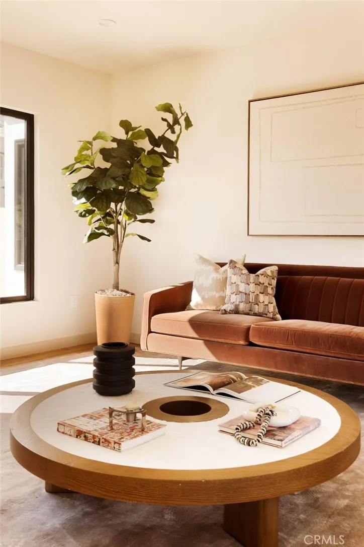 5217 Hub Street Los Angeles, CA 90042