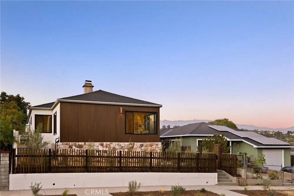 5217 Hub Street Los Angeles, CA 90042