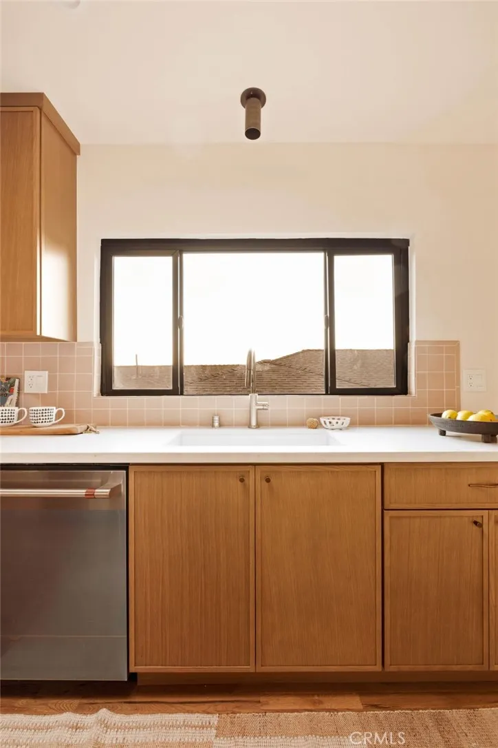 5217 Hub Street Los Angeles, CA 90042