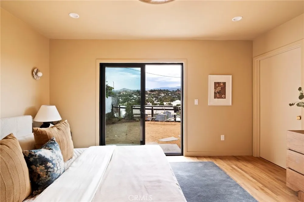 5217 Hub Street Los Angeles, CA 90042