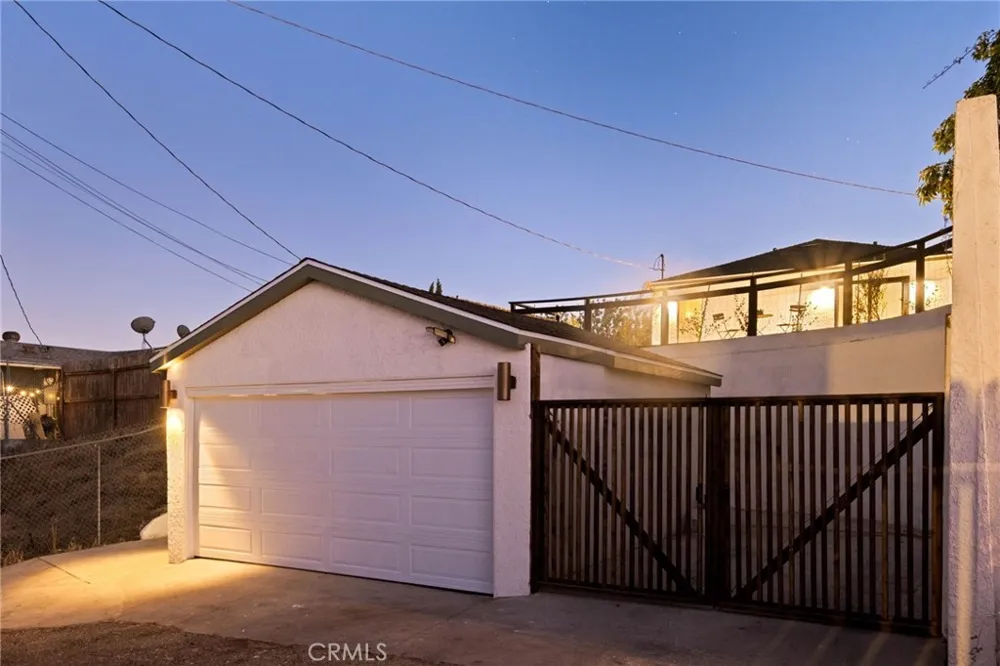 5217 Hub Street Los Angeles, CA 90042