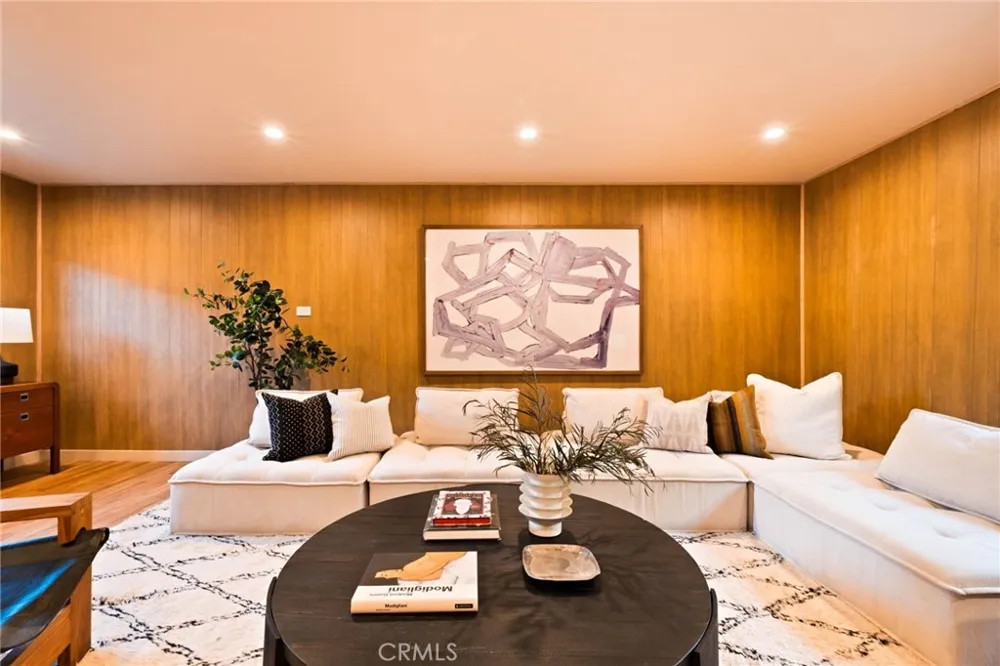 5217 Hub Street Los Angeles, CA 90042