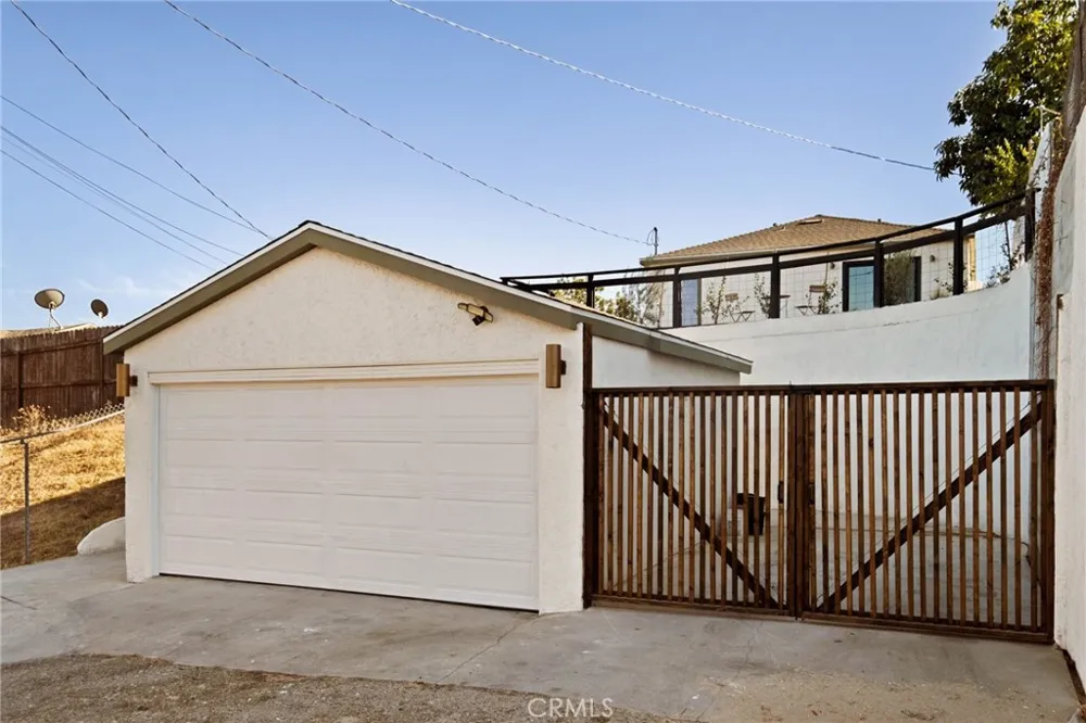 5217 Hub Street Los Angeles, CA 90042