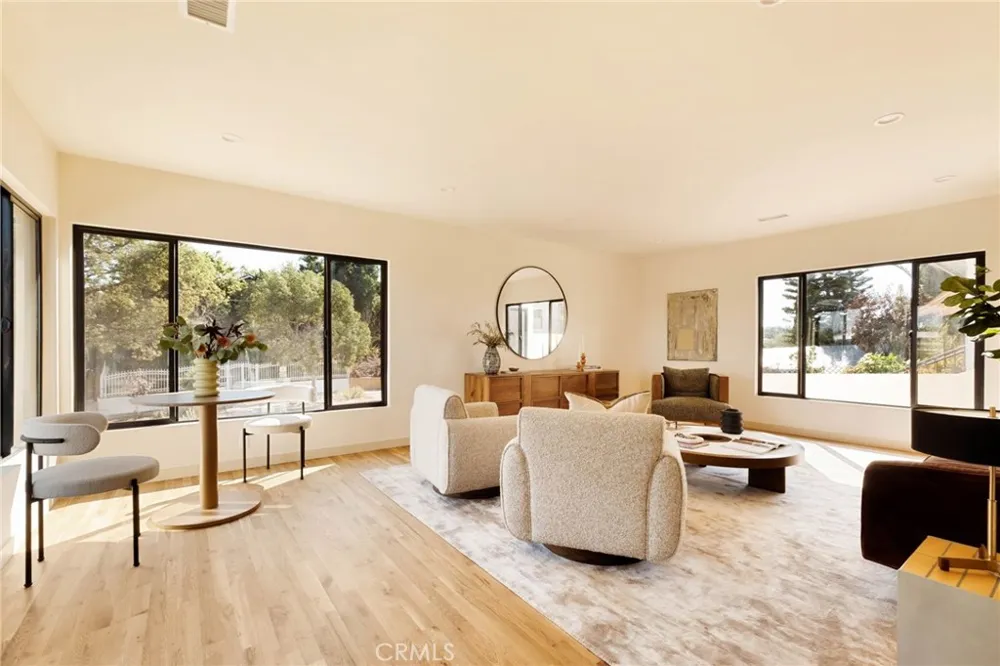 5217 Hub Street Los Angeles, CA 90042